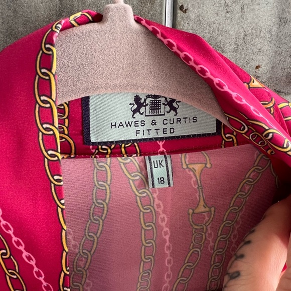 Hawes & Curtis Magenta Gold Chain Bow Blouse - Picture 3 of 6